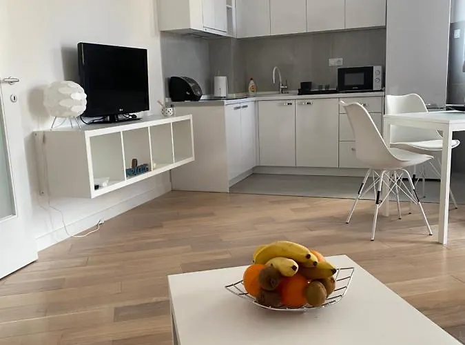 Porto * تريبينيي