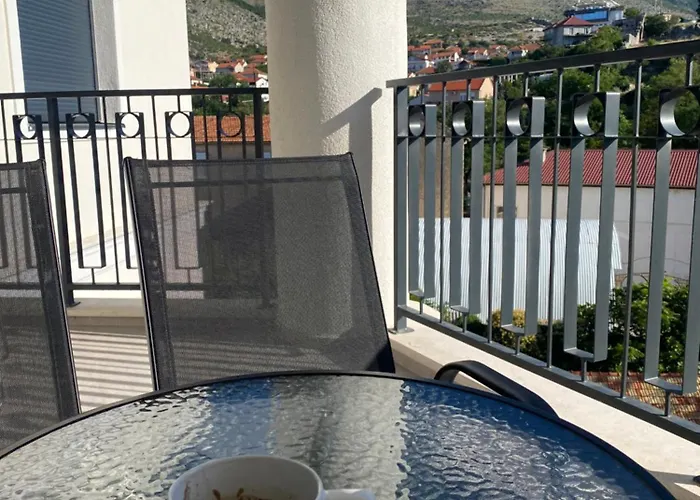 Porto * تريبينيي